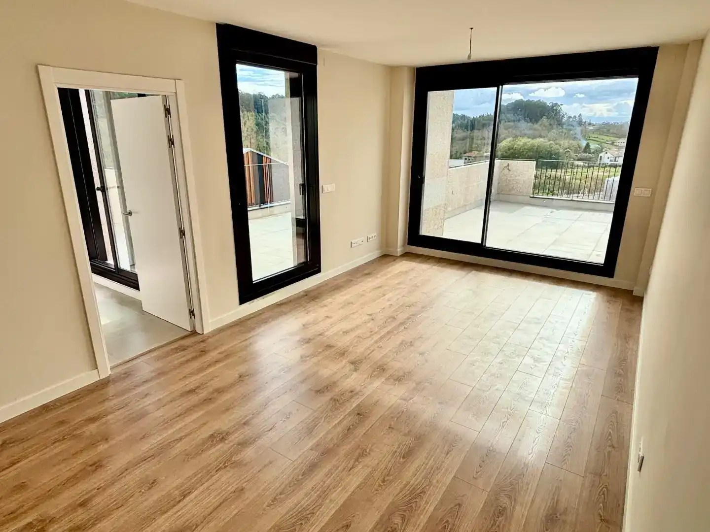 Sala de estar de Piso en venta en Oleiros con Jardín privado, Trastero y Piscina