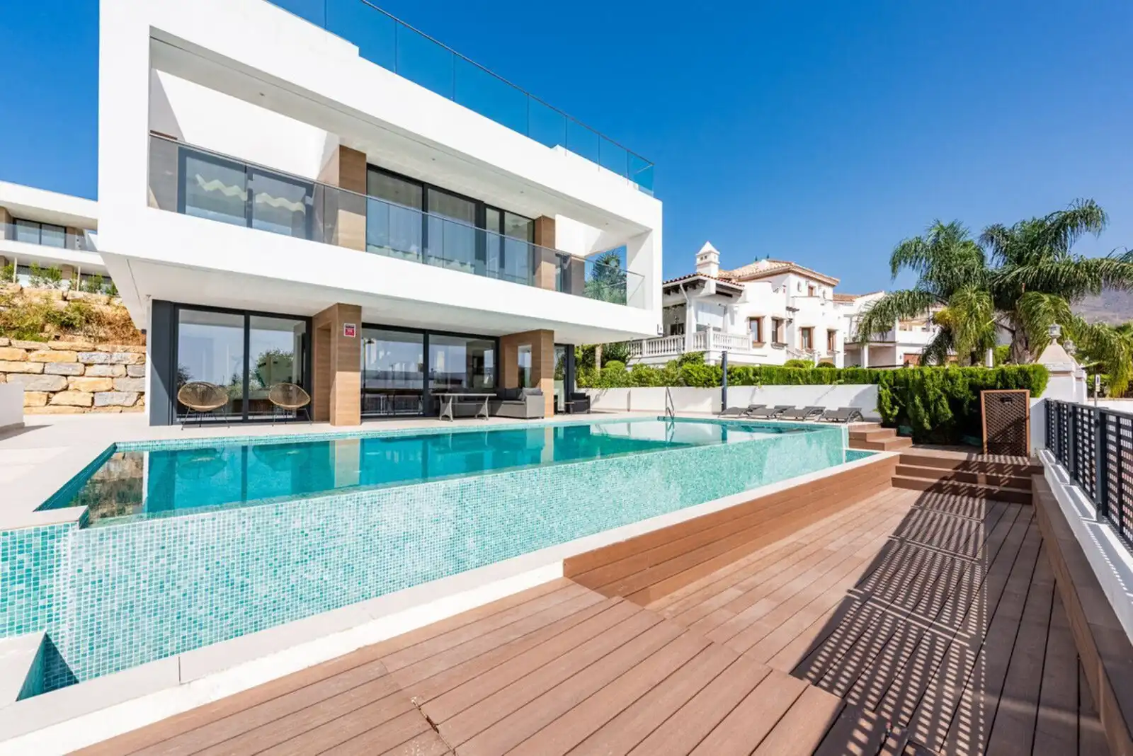 Villa mit Pool zum Verkauf in Calle Villa Borghese 1