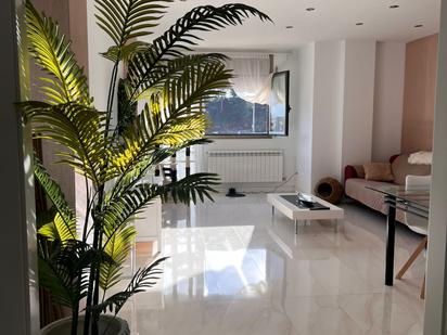Sala d'estar de Pis en venda en Rosselló amb Aire condicionat, Terrassa i Balcó