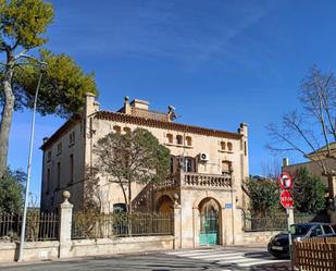 Vista exterior de Casa o xalet en venda en El Pla del Penedès amb Terrassa