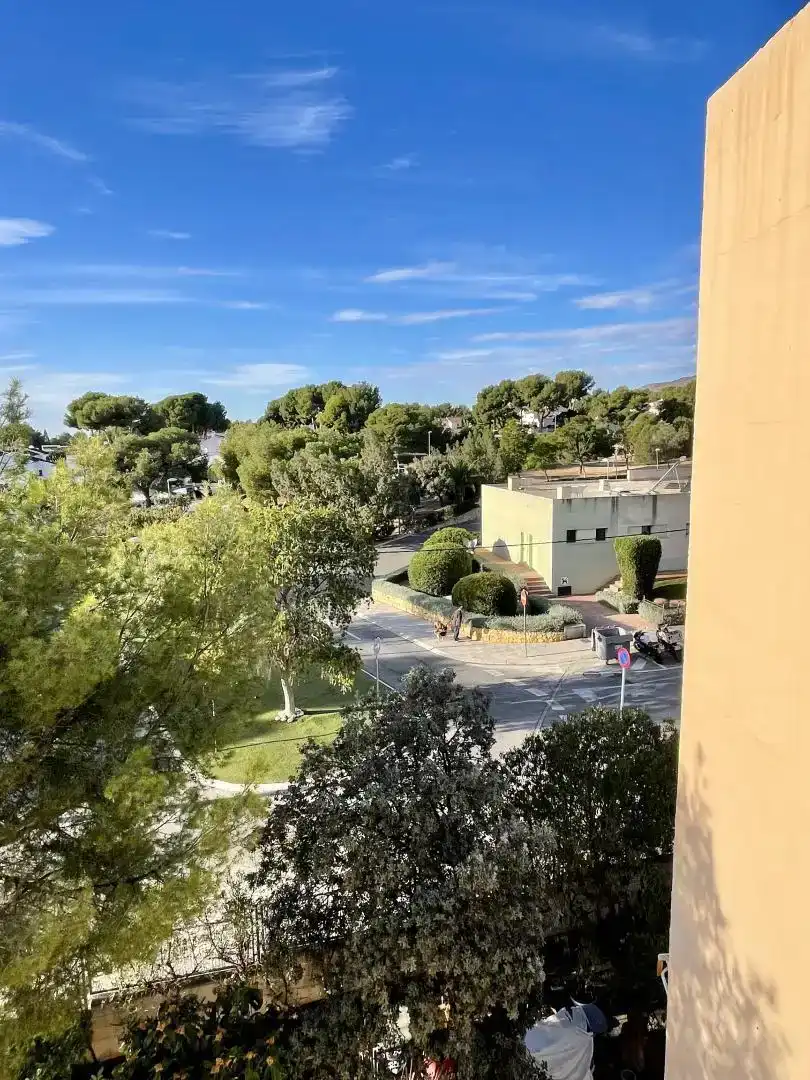 Vista exterior de Piso en venta en La Nucia con Jardín privado y Amueblado
