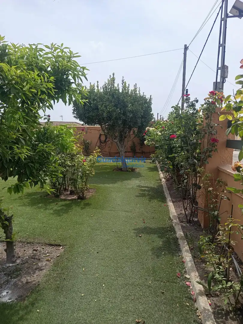 Villa con piscina in vendita a Entrenúcleos, imagen 69