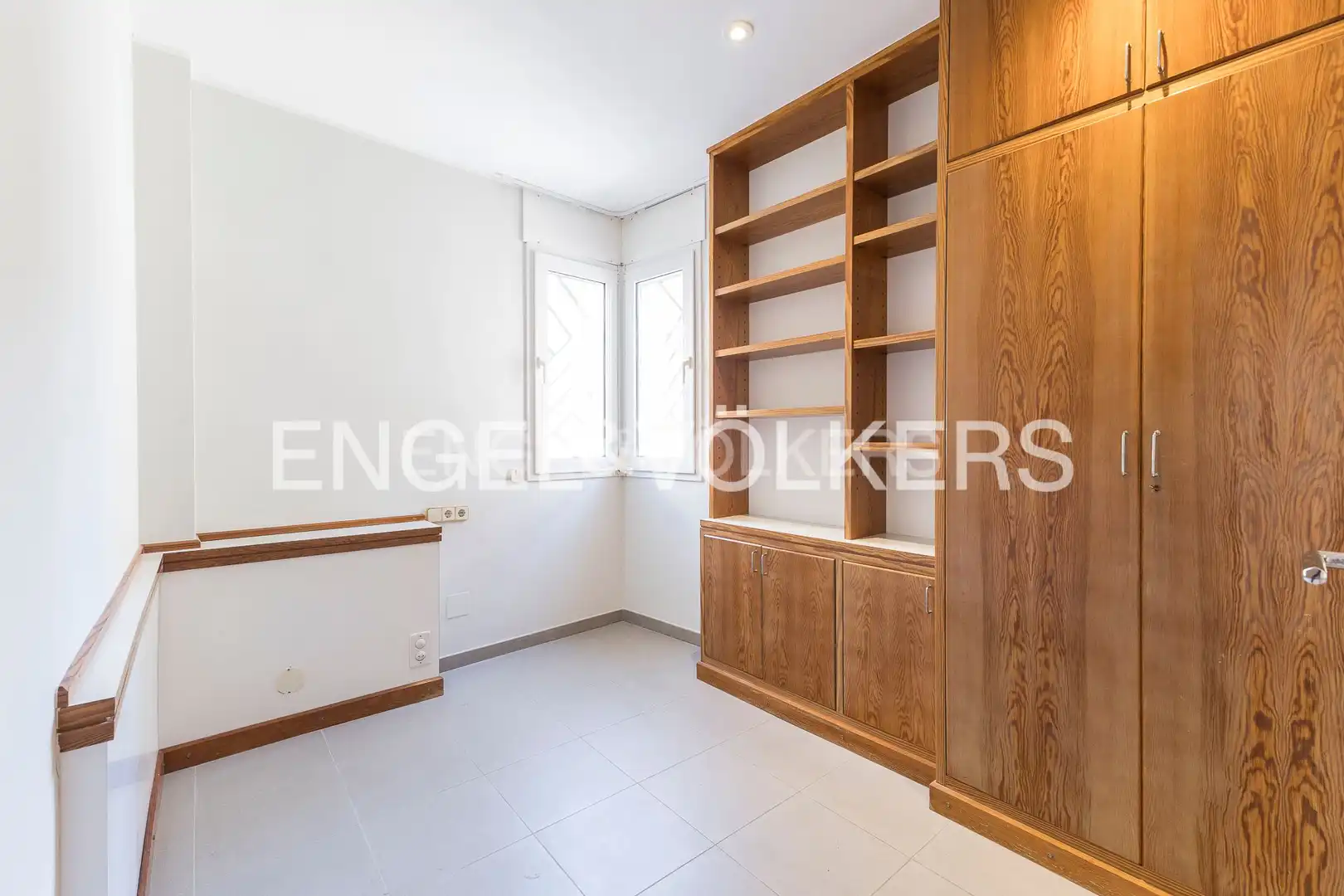 Bedroom of Houses for sale in Barcelona  with Air Conditioner, Heating and Private garden