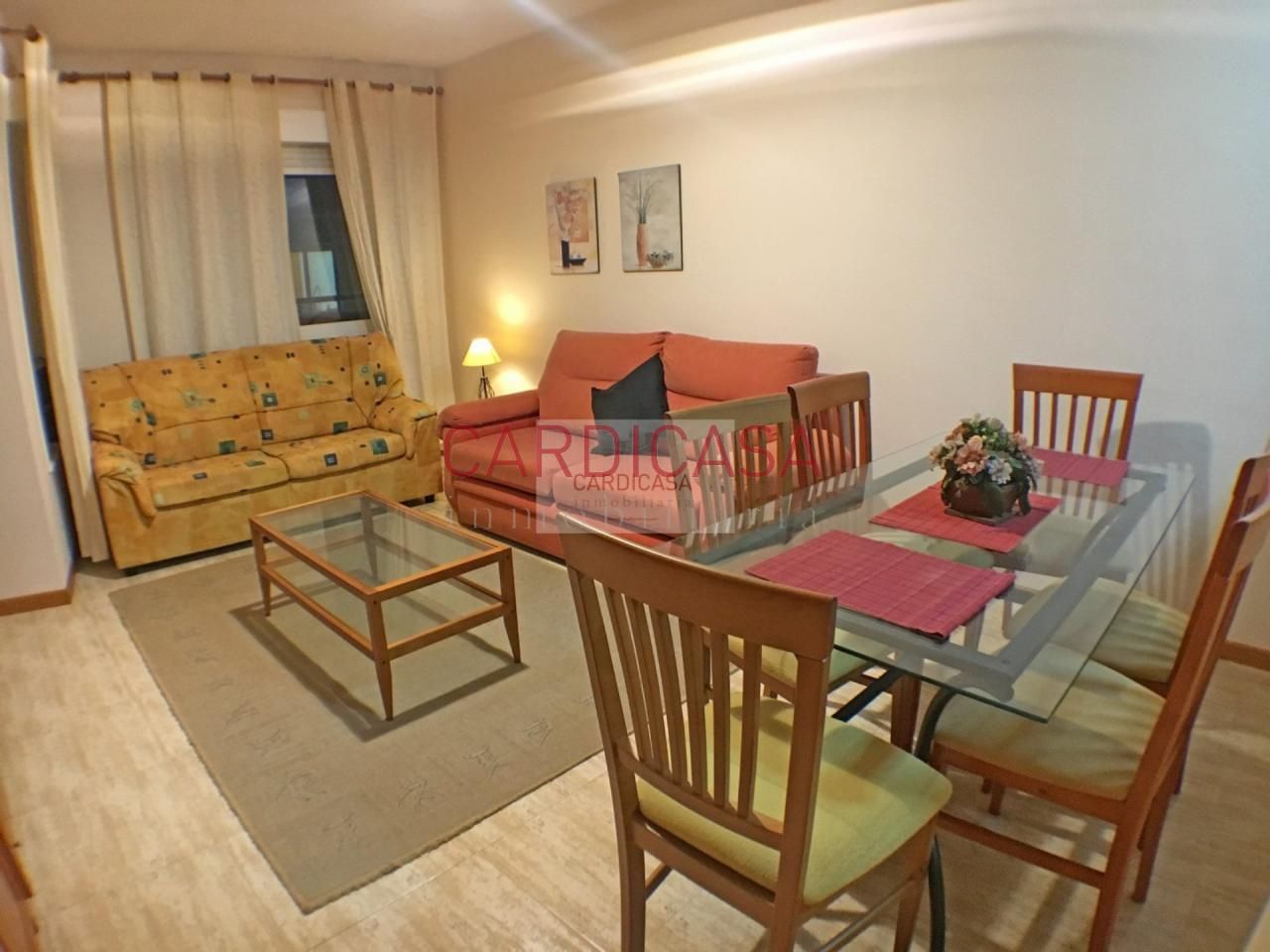 Sala de estar de Piso de alquiler en Vigo  con Calefacción, Trastero y Amueblado