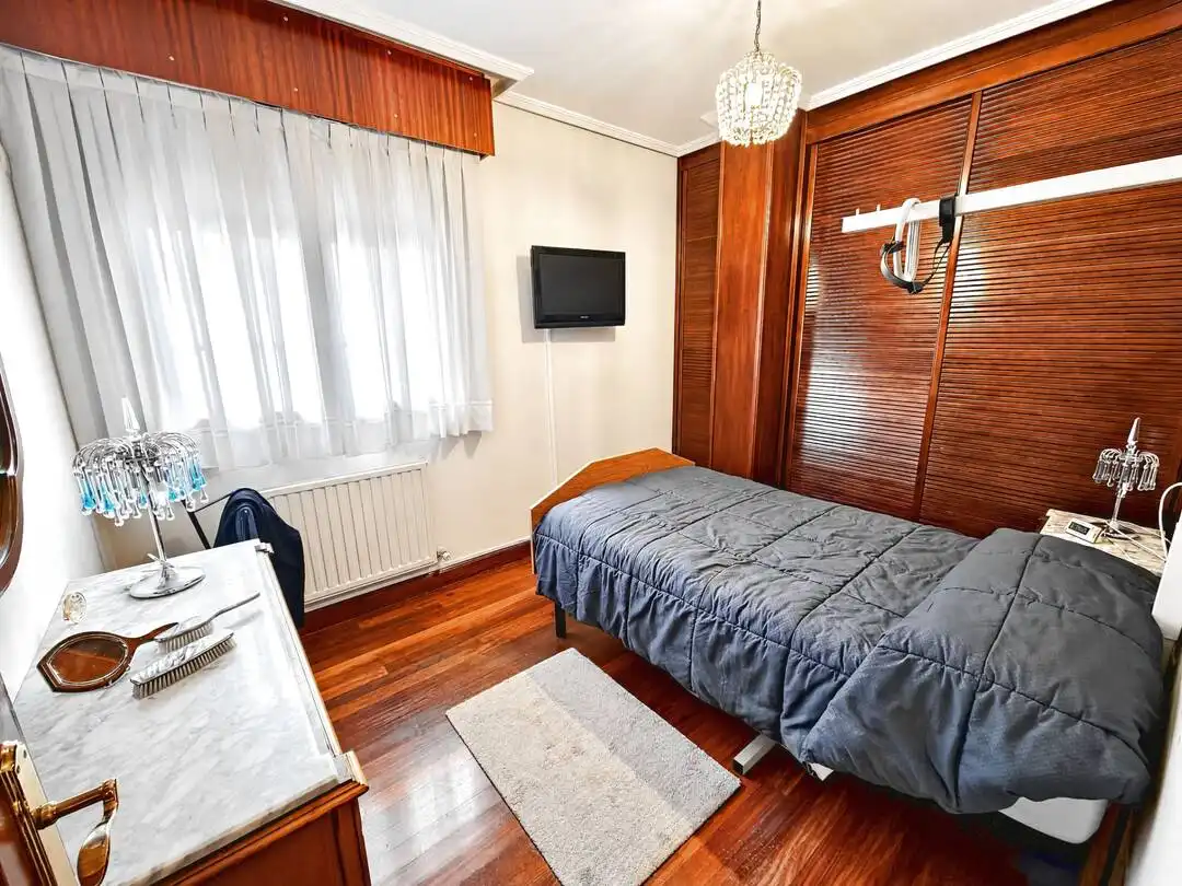Schlafzimmer von Wohnung zum Verkauf in Santurtzi  mit Heizung, Abstellraum und Alarm