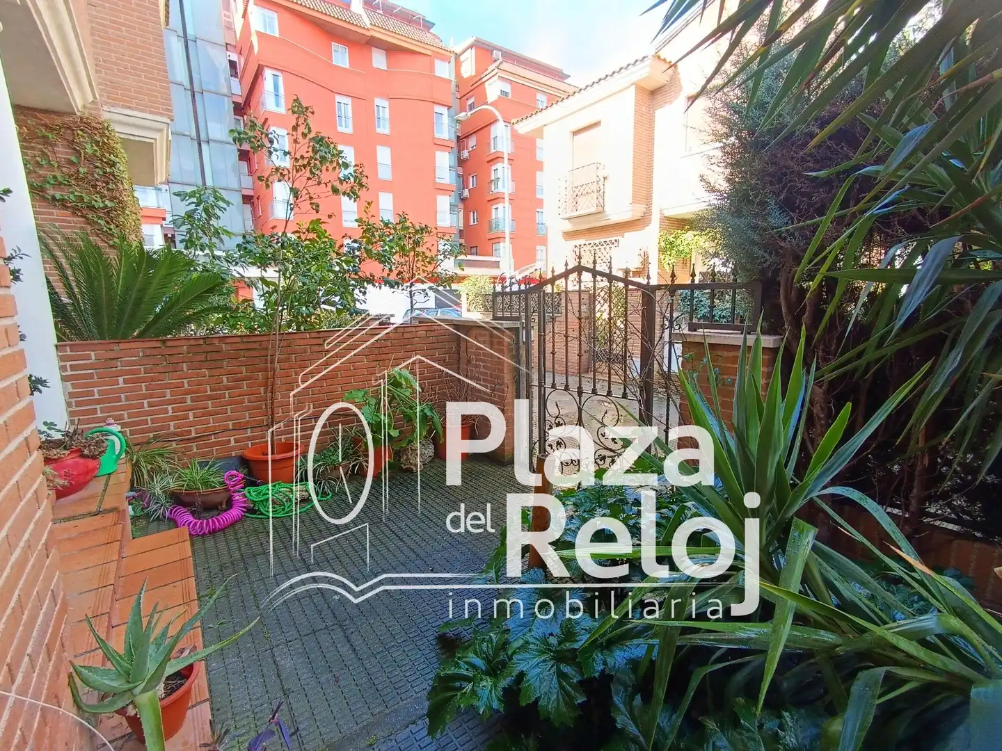 Vista exterior de Casa adosada en venta en Talavera de la Reina con Aire acondicionado y Calefacción