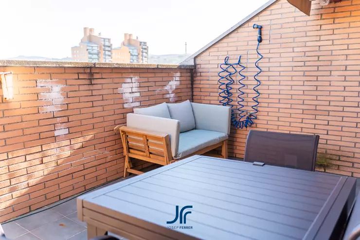Terrace of Flat for sale in Girona Capital  with Air Conditioner, Heating and Parquet flooring