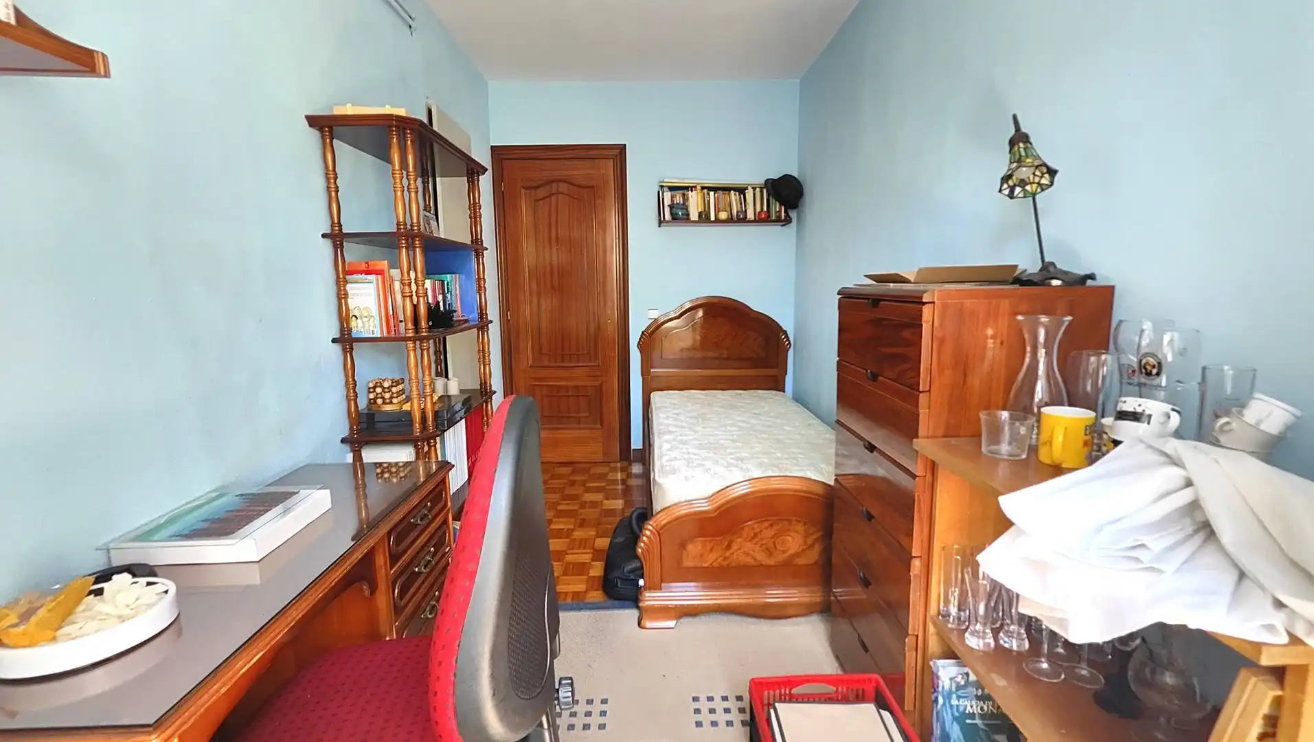 Habitación de Piso en venta en Santiago de Compostela  con Calefacción, Trastero y Amueblado