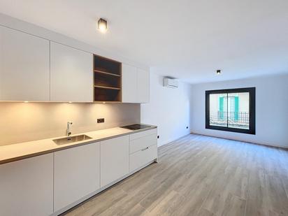 Kitchen of Flat for sale in  Barcelona Capital  with Air Conditioner, Heating and Terrace