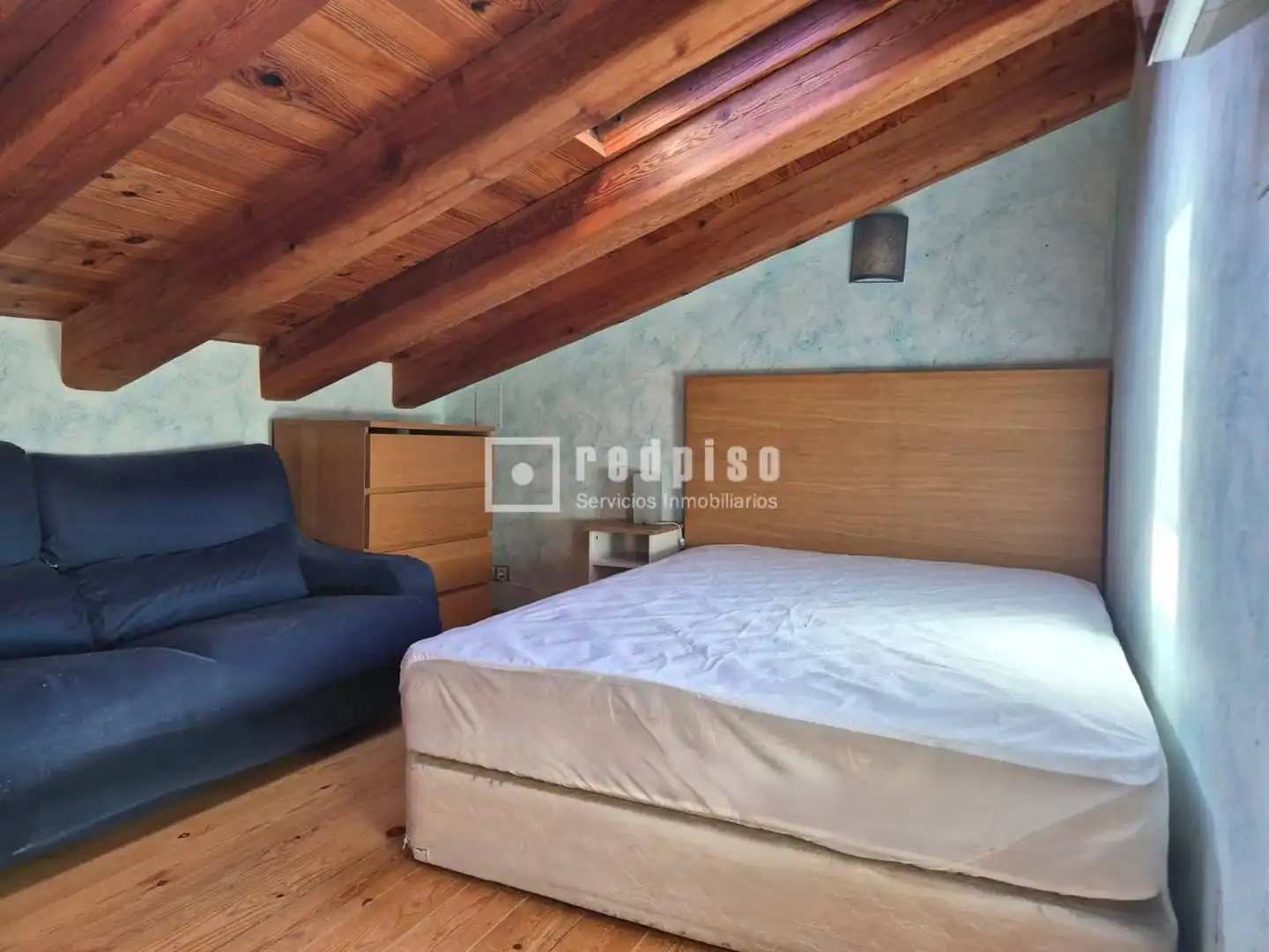 Habitación de Apartamento de alquiler en Madrid con Aire acondicionado, Calefacción y Parquet