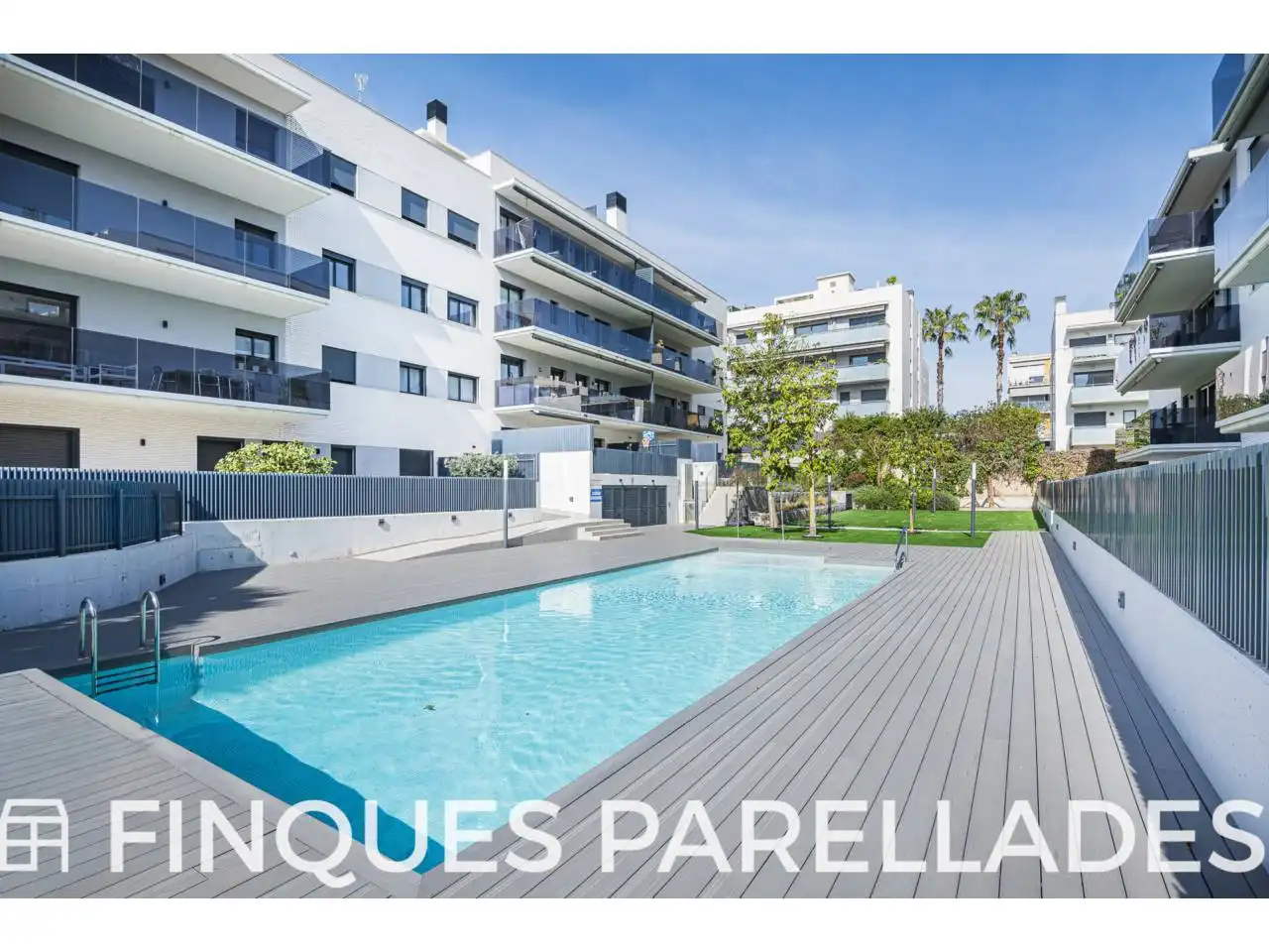 Vista exterior de Piso en venta en Sitges con Aire acondicionado, Calefacción y Jardín privado