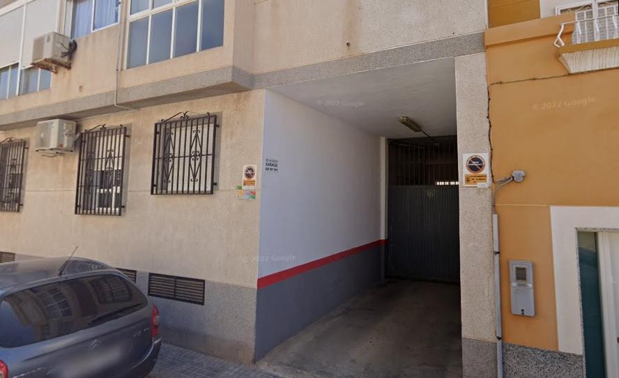 Foto 1 de Garatge en venda a C/ San Antonio y Labradores , Los Molinos - Villa Blanca, Almería