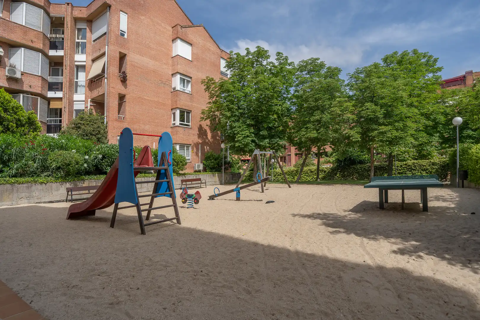 Parking of Flat for sale in Pozuelo de Alarcón  with Air Conditioner, Heating and Storage room