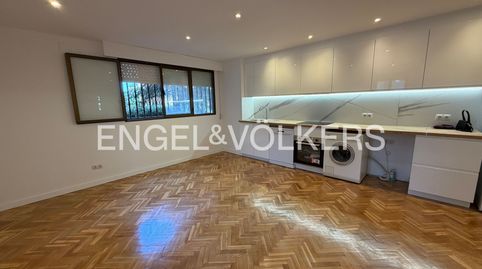 Foto 4 de Apartament de lloguer a Avenida de Burgos, Castilla, Madrid Capital