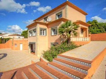 Villa à vendre à Marisol Park - Ortembach - Los Almendros