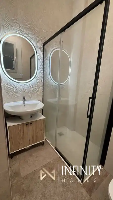 Bathroom of Flat for rent in Bilbao   with Balcony