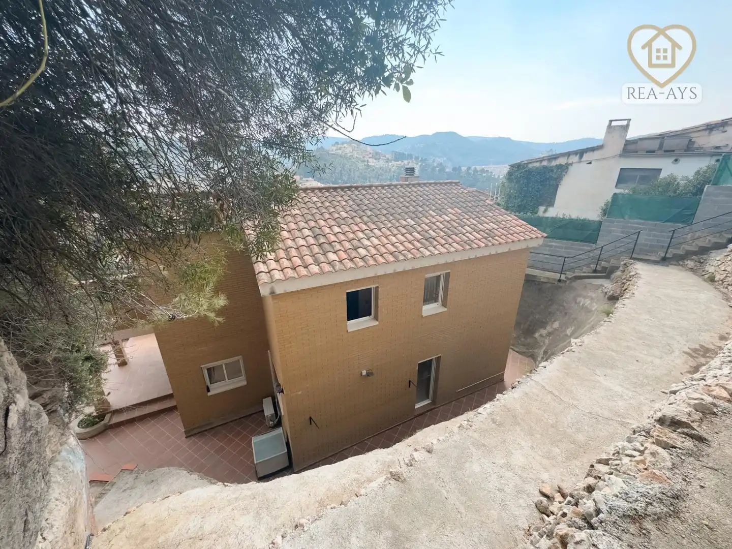 Vista exterior de Casa o chalet en venta en Vallirana con Aire acondicionado, Calefacción y Jardín privado