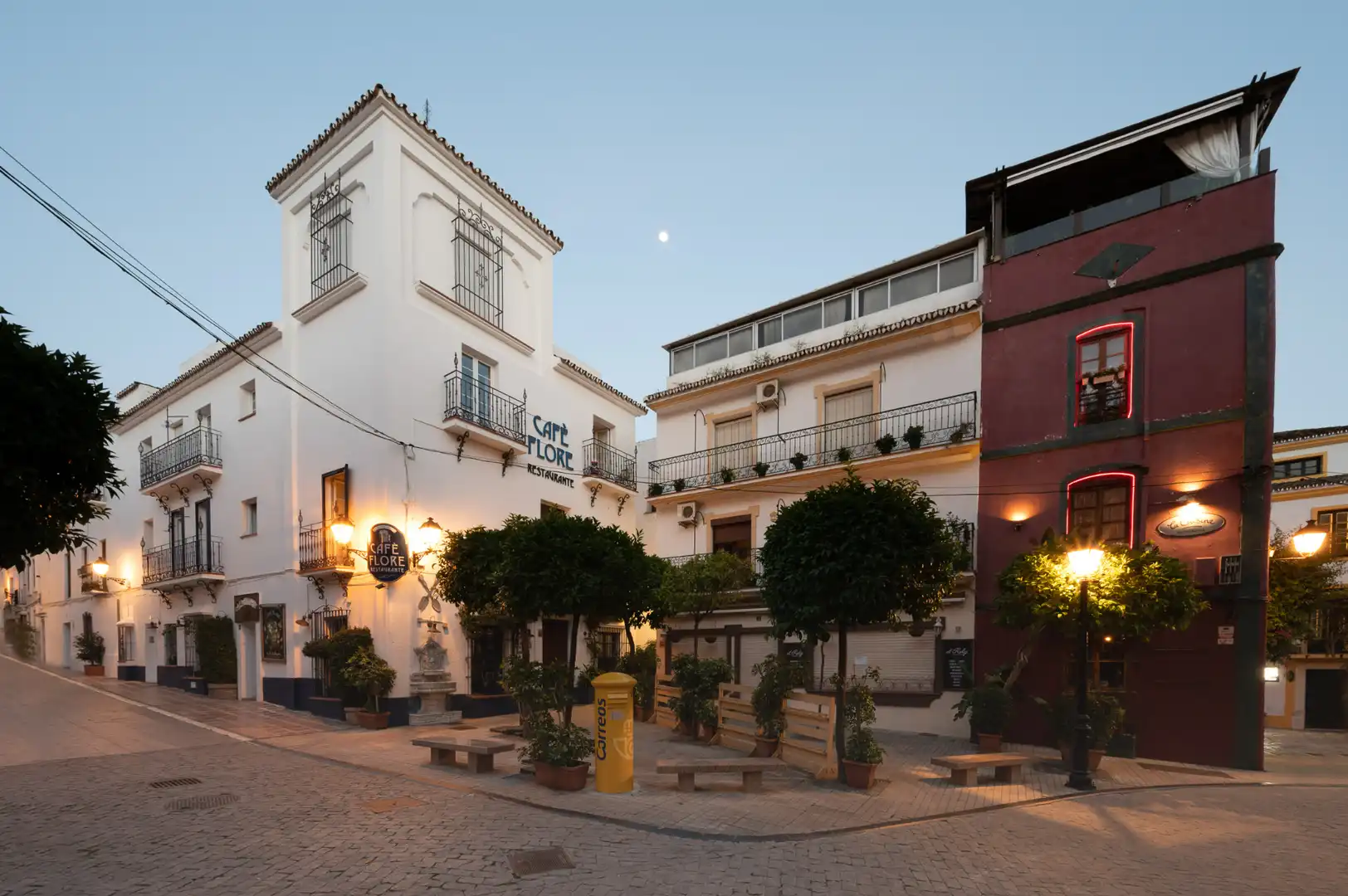 Exterior view of Flat for sale in Marbella  with Air Conditioner, Private garden and Terrace