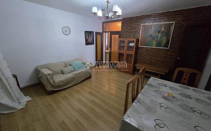 Living room of Flat for sale in  Madrid Capital  with Heating and Terrace