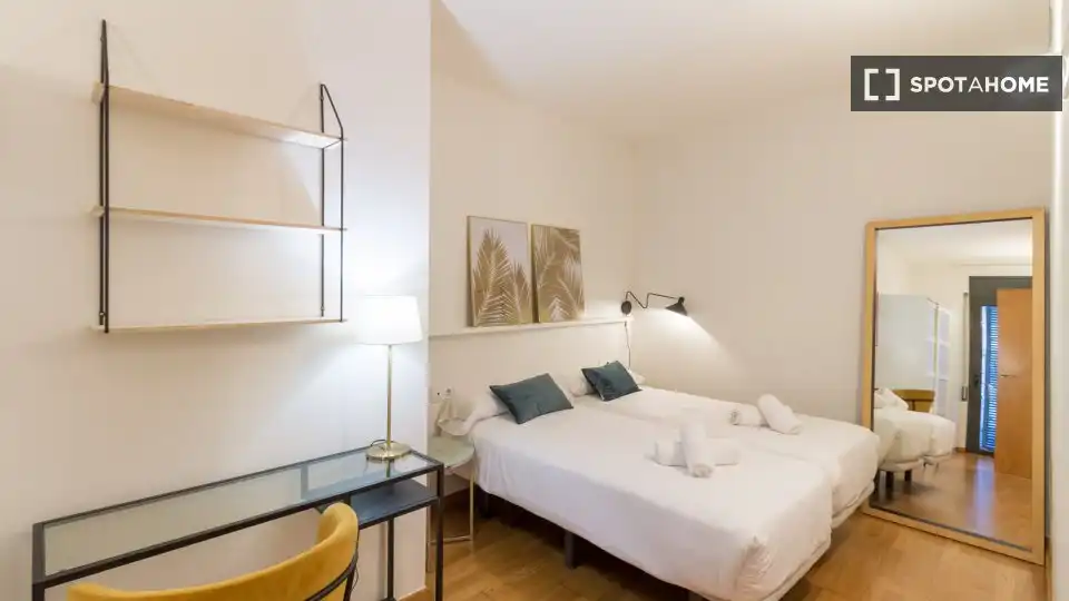 Appartamento con terrazza in affitto a Eixample, imagen 14