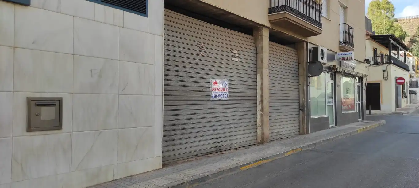Business premises for sale in Calle Trevélez 1, imagen 3