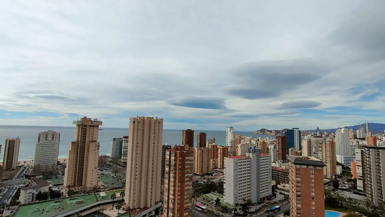 Vista exterior de Apartamento en venta en Benidorm con Aire acondicionado y Piscina comunitaria