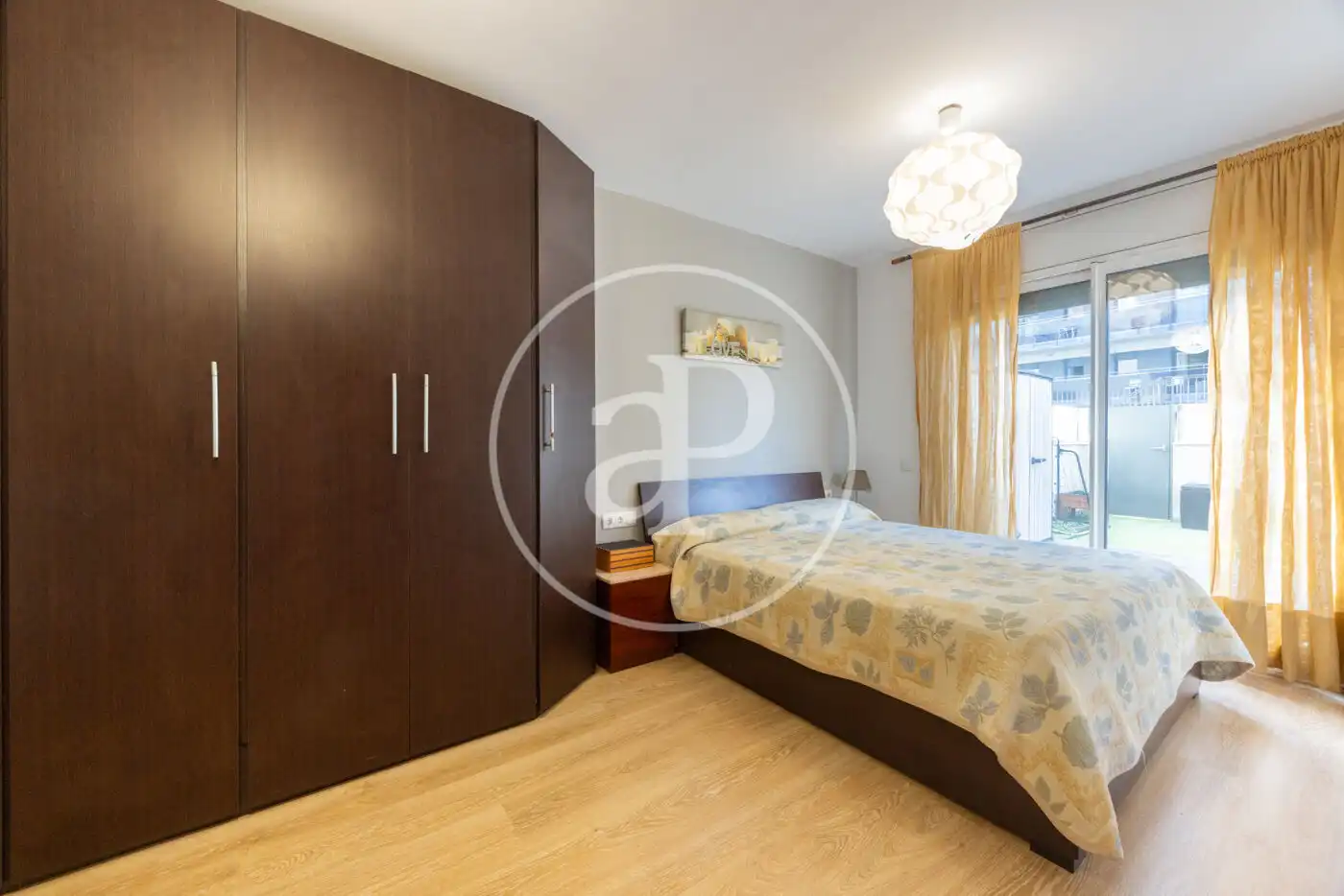 Habitación de Piso en venta en Badalona con Aire acondicionado, Calefacción y Jardín privado