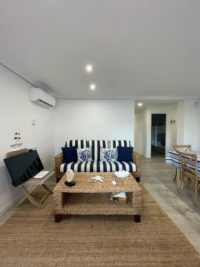 Sala d'estar de Pis en venda en Benicasim / Benicàssim amb Aire condicionat, Terrassa i Moblat
