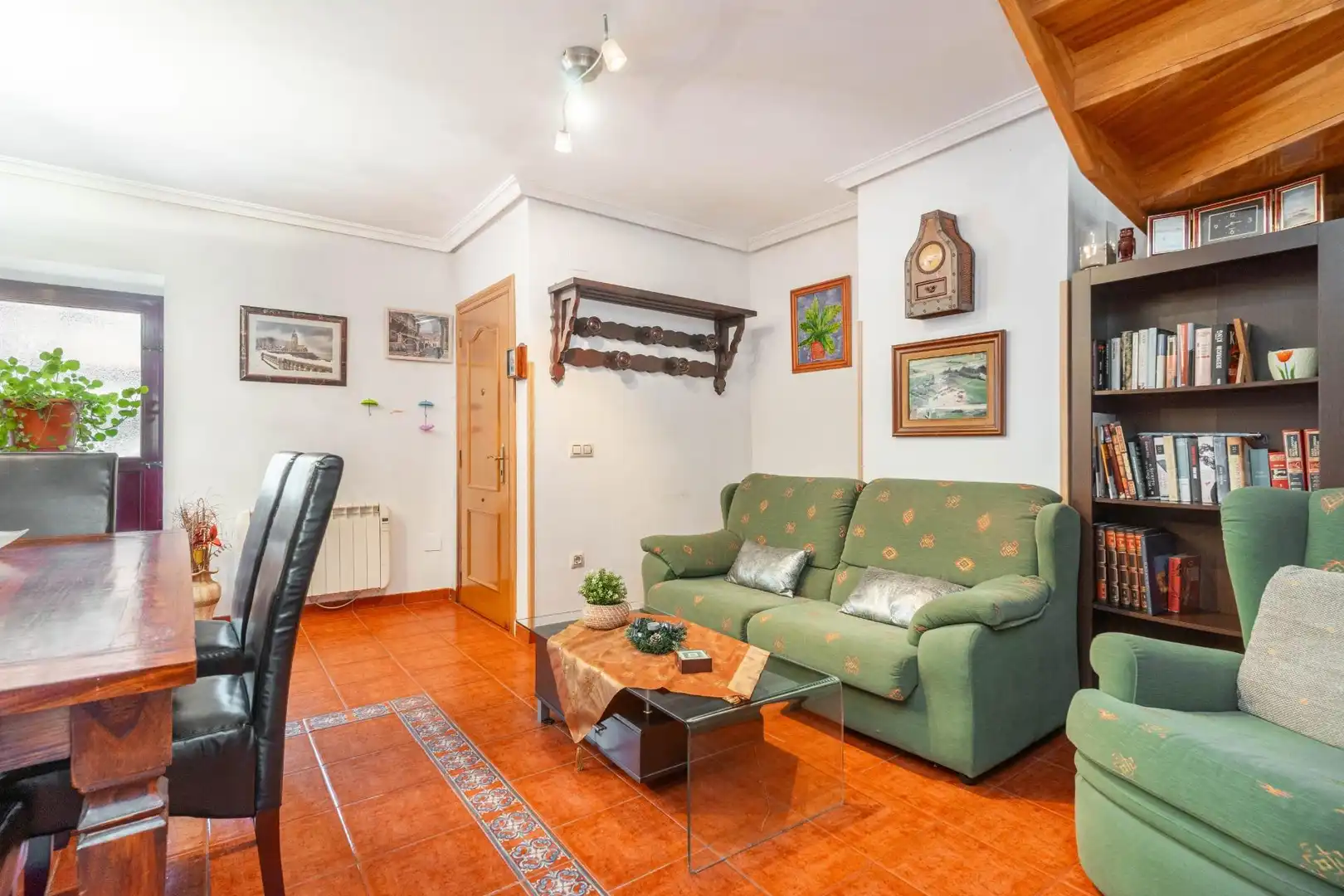 Sala de estar de Casa o chalet en venta en Llanera con Calefacción, Jardín privado y Terraza