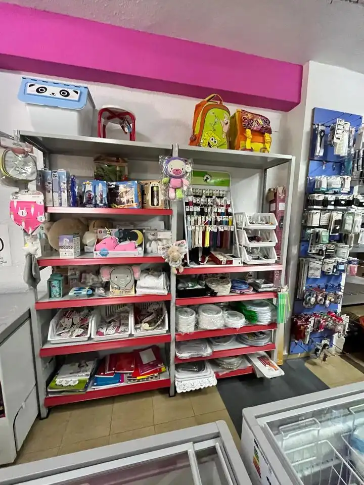 Geschaftsraum zur Miete in Avenida los Caídos, Ahigal