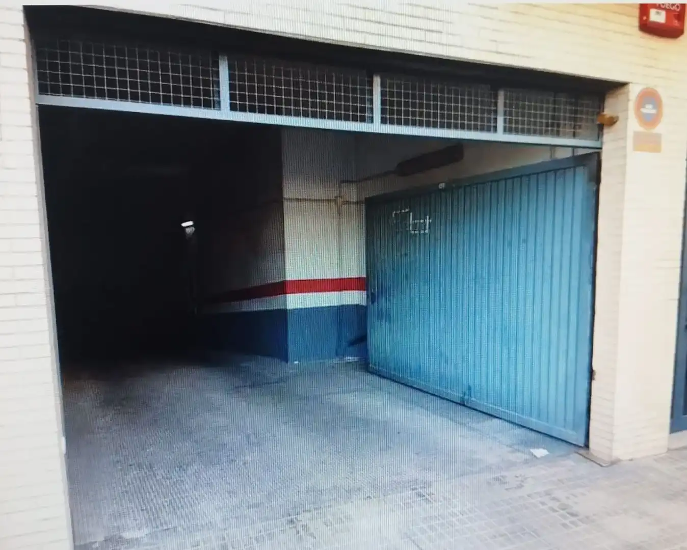 Aparcamiento en venta en Virgen de gracia 174, imagen 2