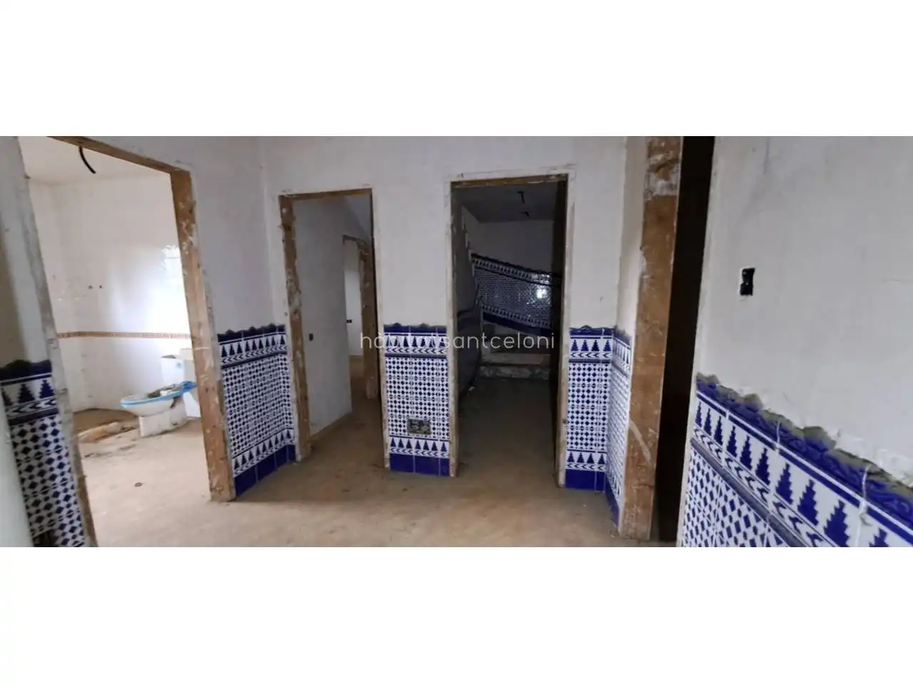 Casa con jardín en venta en Calle Baix Ebre 9, imagen 5
