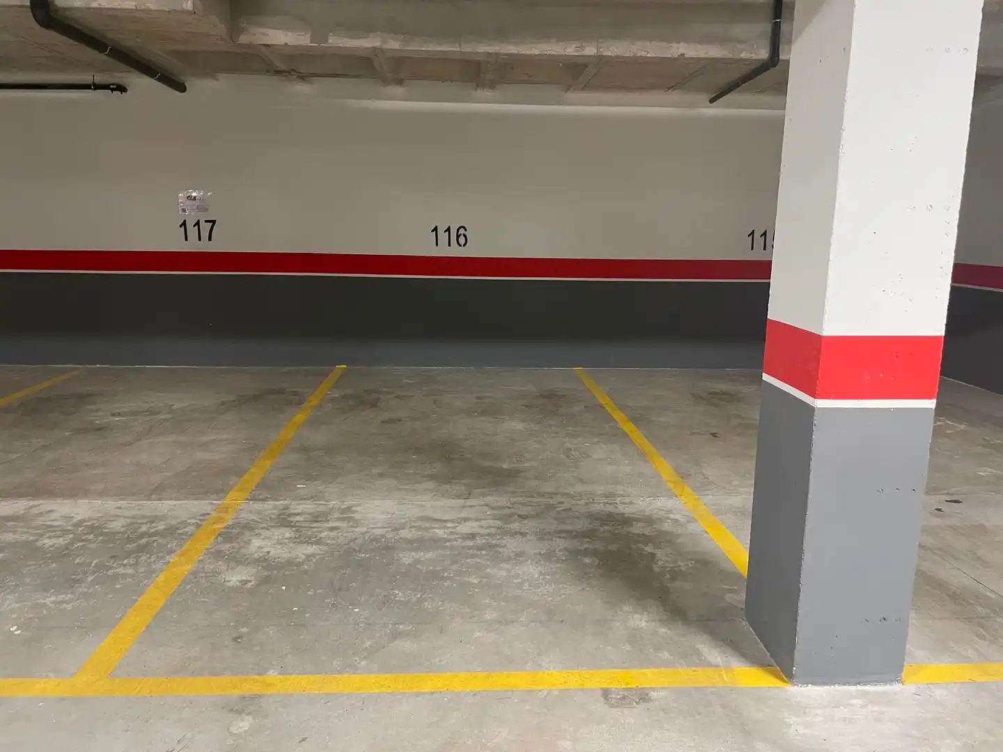 Aparcament de Pis en venda en Motril amb Terrassa, Traster i Moblat