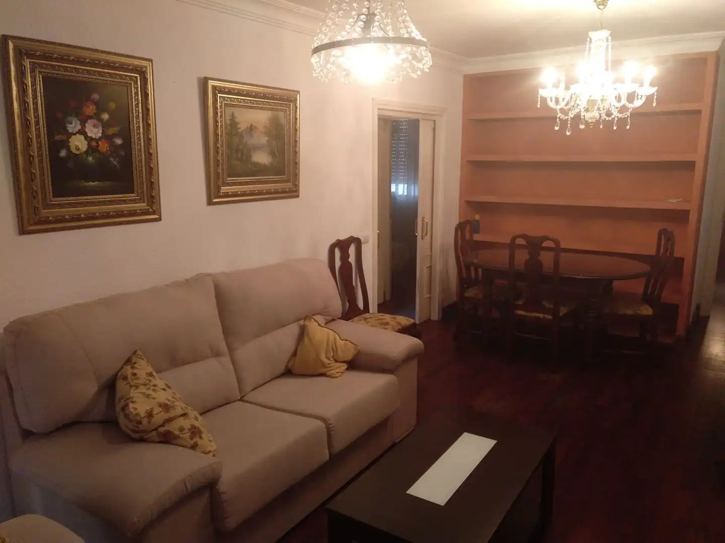 Sala de estar de Piso de alquiler en Sevilla con Aire acondicionado, Amueblado y Horno