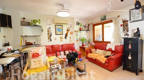 Foto 3 de Casa adosada en venta en Calle Olmos, Centro, Sant Joan d'Alacant