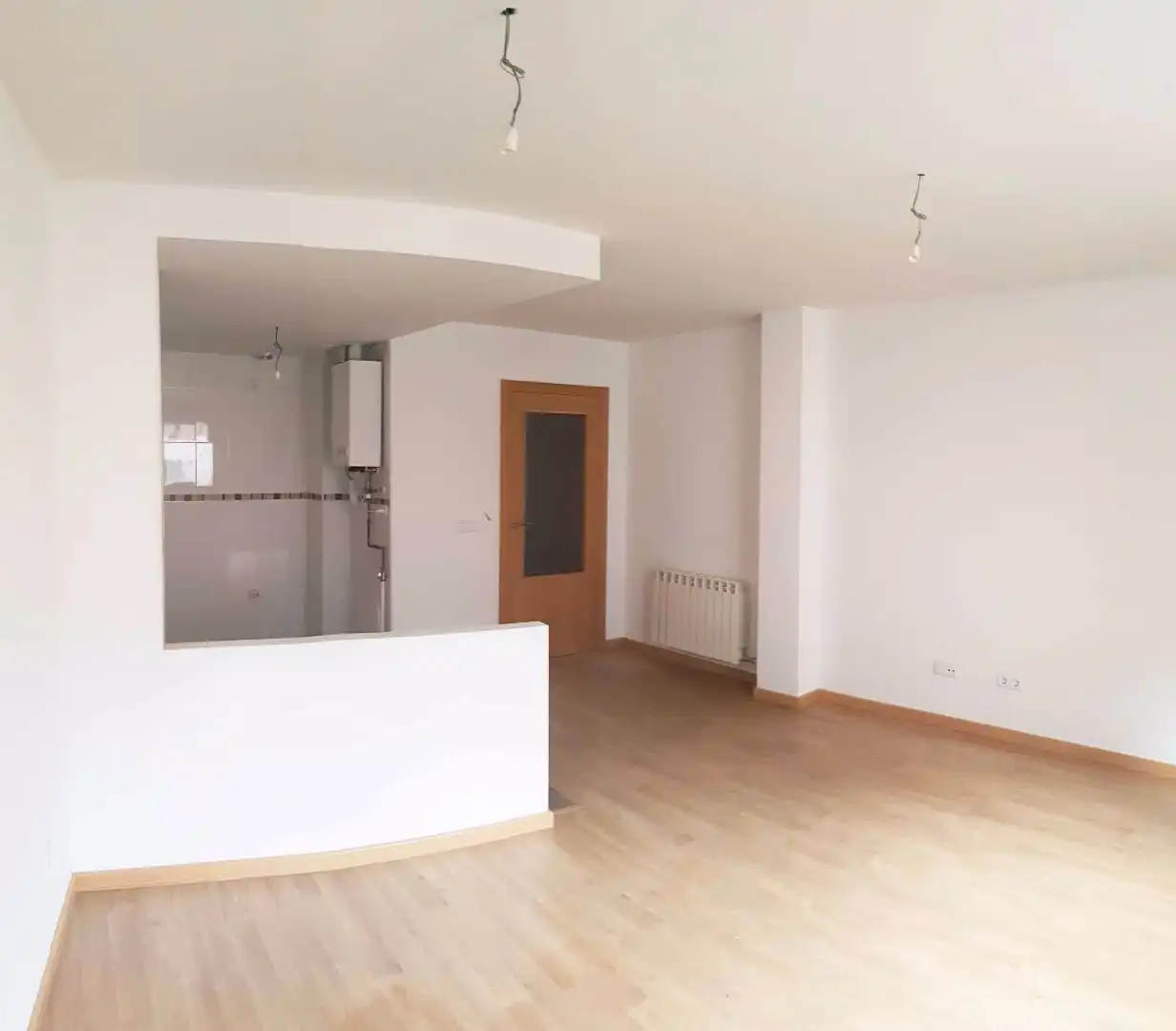 Wohnung zur Miete in Tudela de Duero mit Heizung, Parkett und Abstellraum