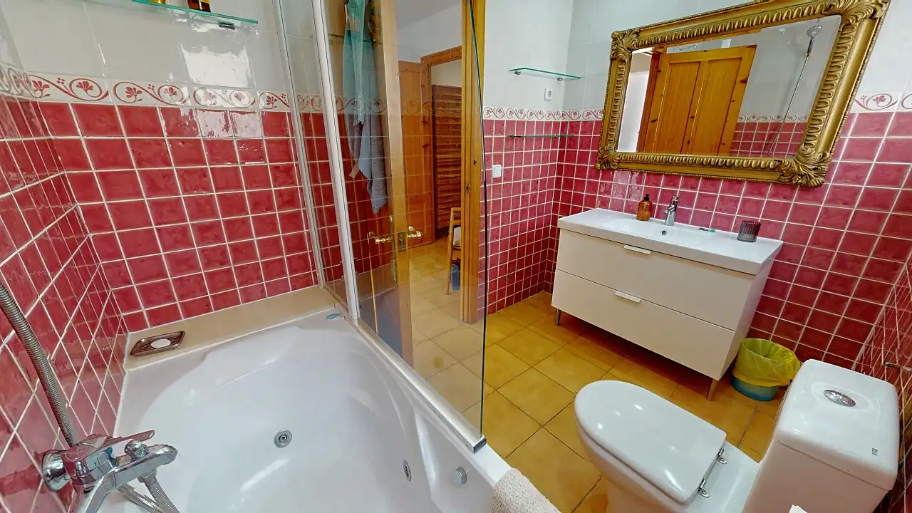 Bany de Àtic en venda en Barcelona amb Aire condicionat i Terrassa