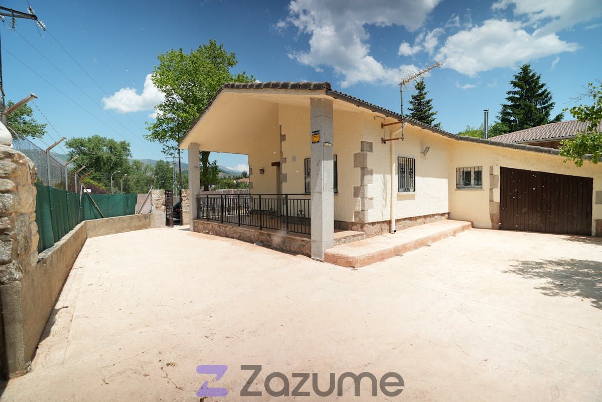 House or chalet to rent in El Espinar  with Heating, Private garden and Terrace