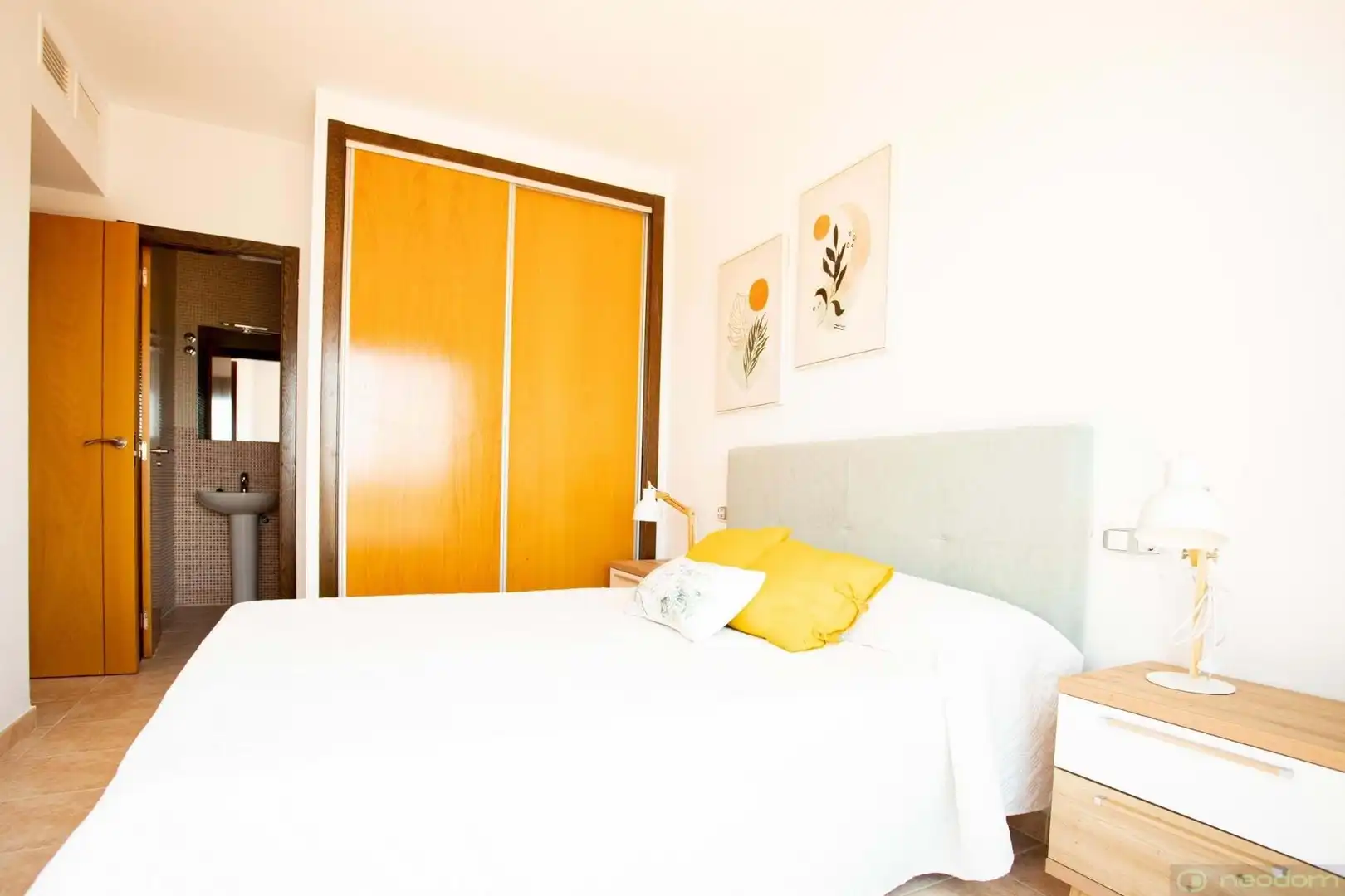 Schlafzimmer von Wohnung zum Verkauf in Águilas mit Möbliert