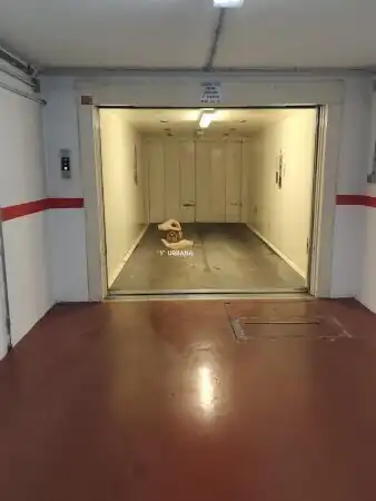 Piso con terraza en alquiler en LUIS VIVES, imagen 33