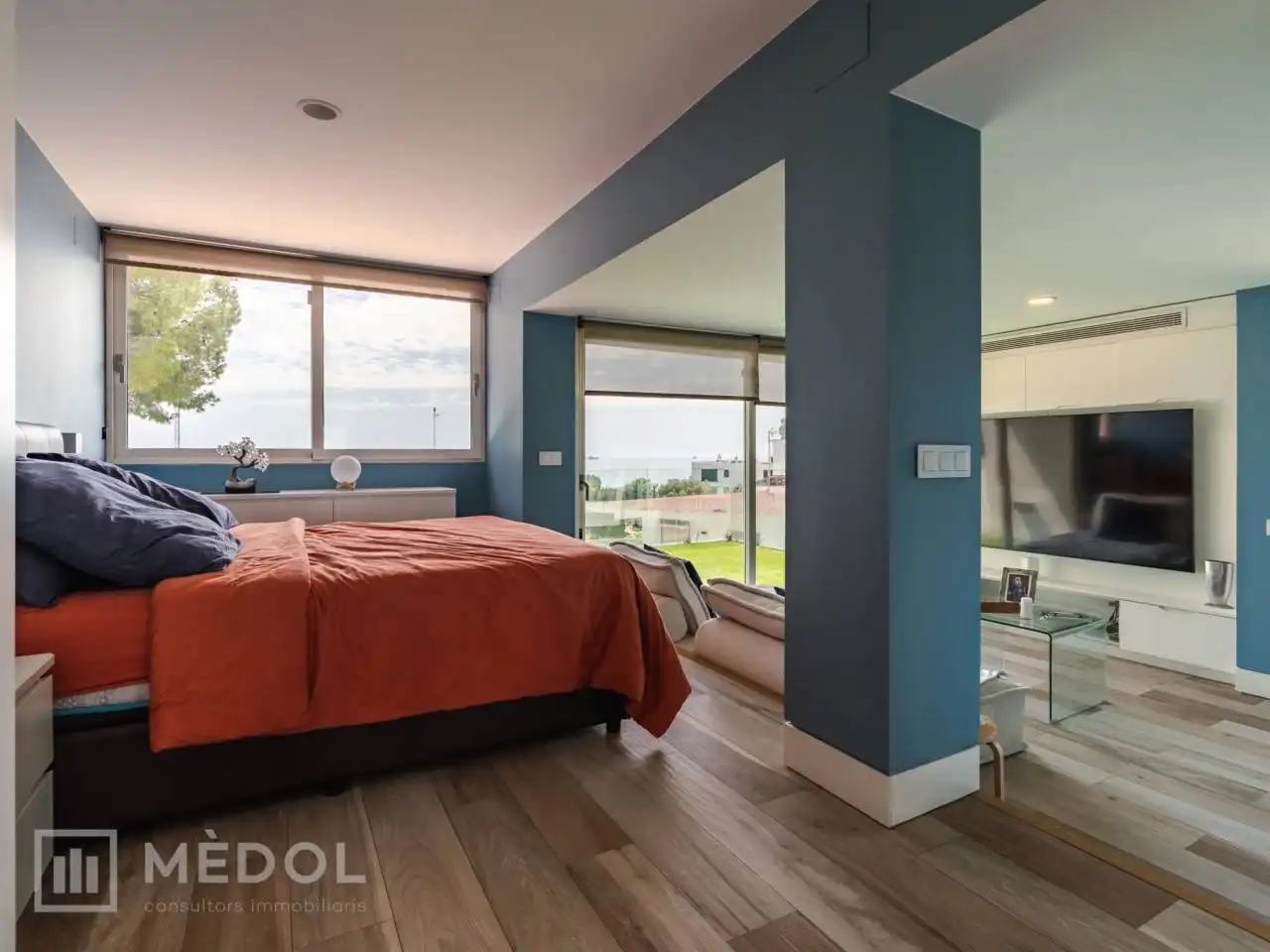Habitación de Casa adosada en venta en Tarragona con Aire acondicionado, Calefacción y Jardín privado