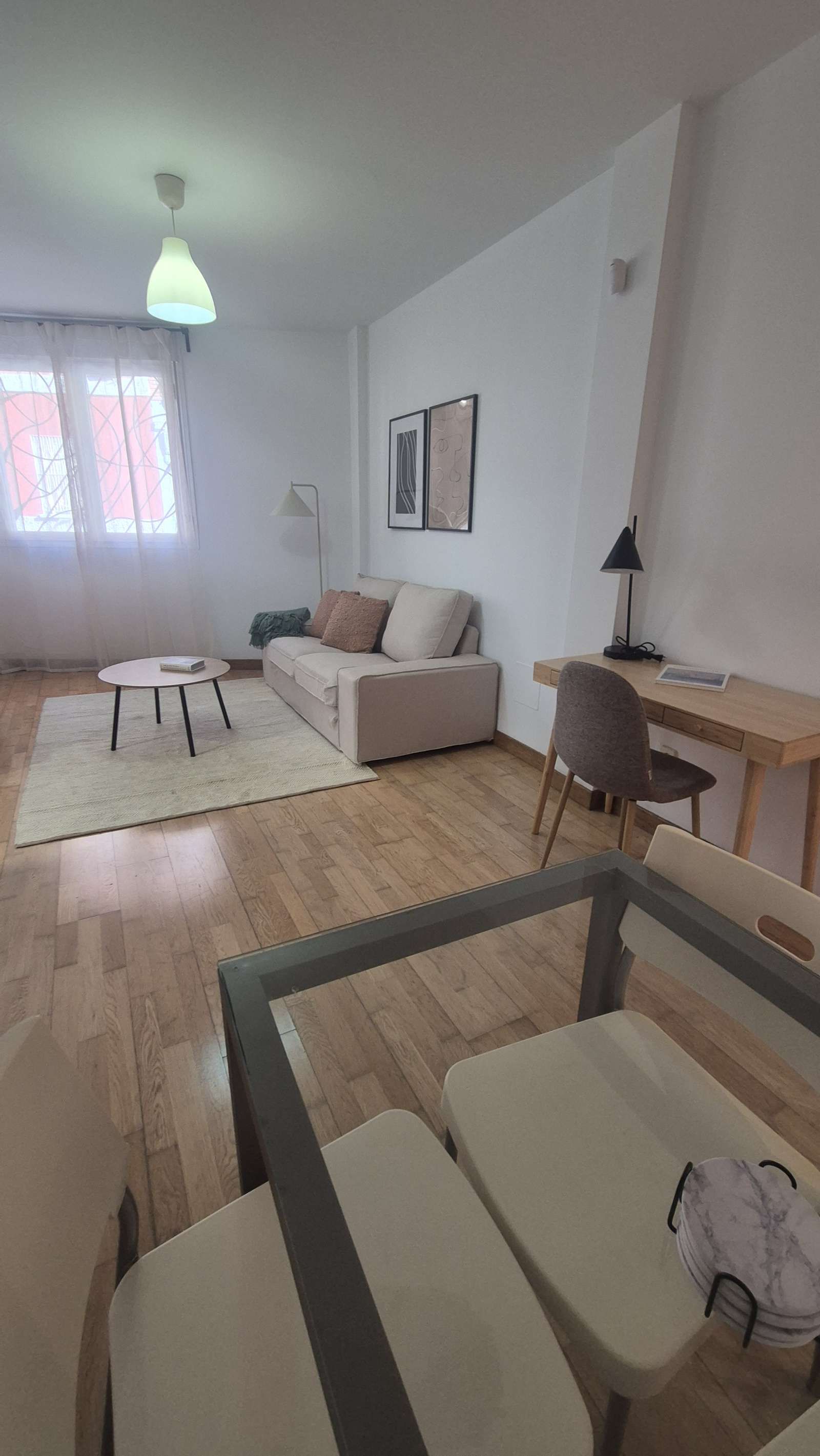 Living room of Study to share in  Madrid Capital  with Air Conditioner, Heating and Terrace