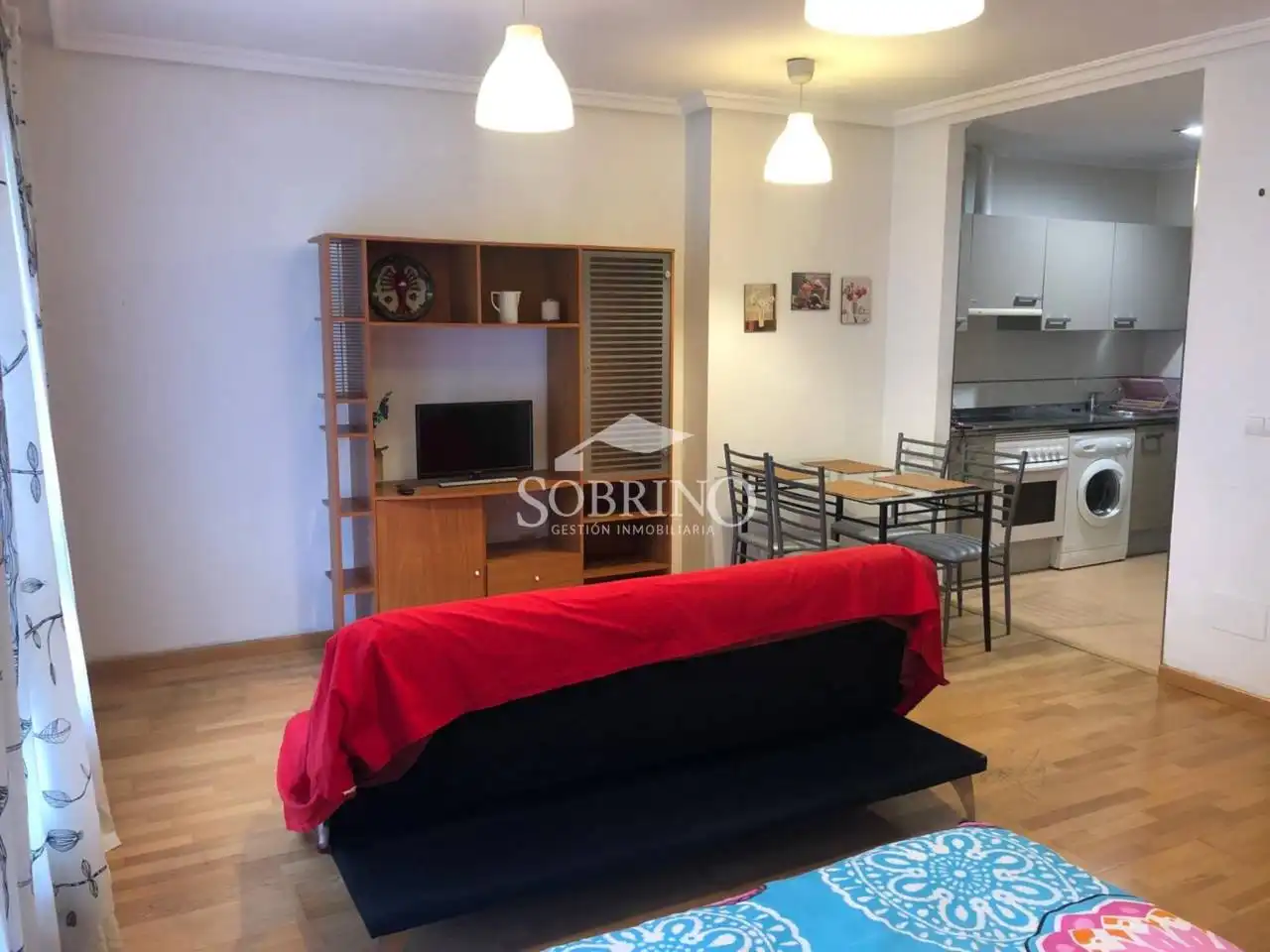 Sala d'estar de Apartament en venda en Llanes amb Parquet, Traster i Piscina comunitària