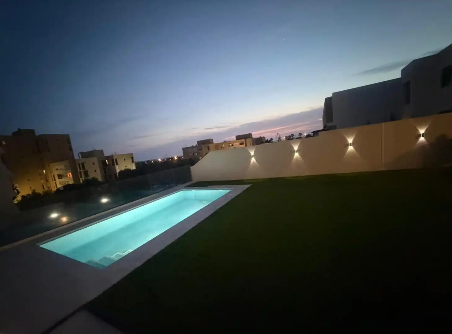 Piscina de Casa adosada en venta en El Ejido con Aire acondicionado, Jardín privado y Terraza