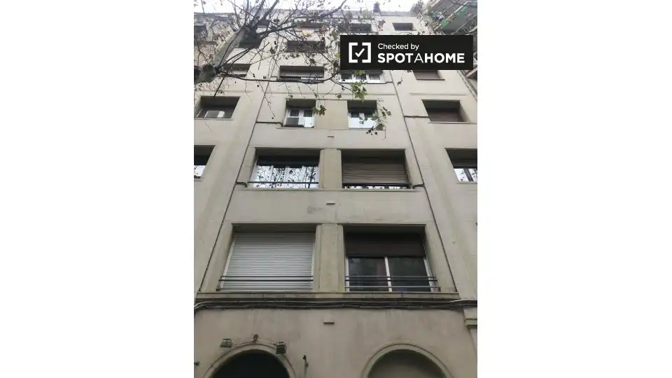 Vista exterior de Apartament per a compartir en Barcelona amb Aire condicionat, Calefacció i Terrassa
