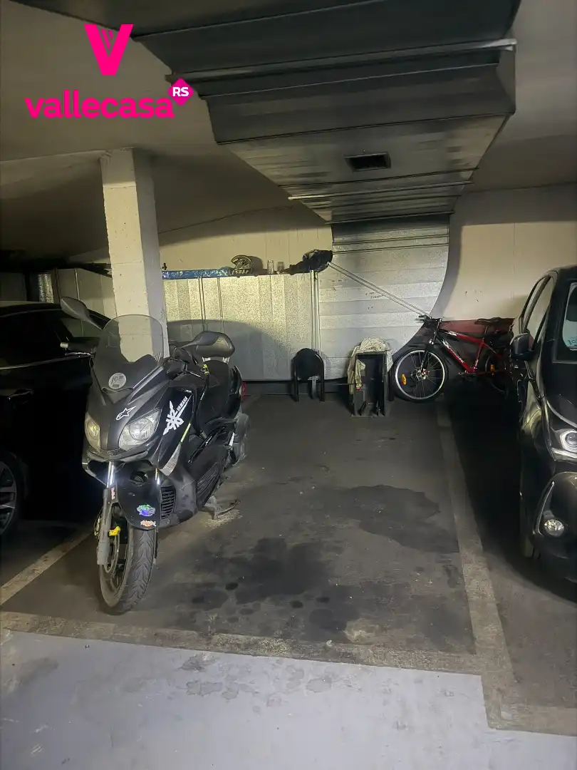Einzelparkplatz mit Aufzug zum Verkauf in Calle de Fuentidueña, imagen 2