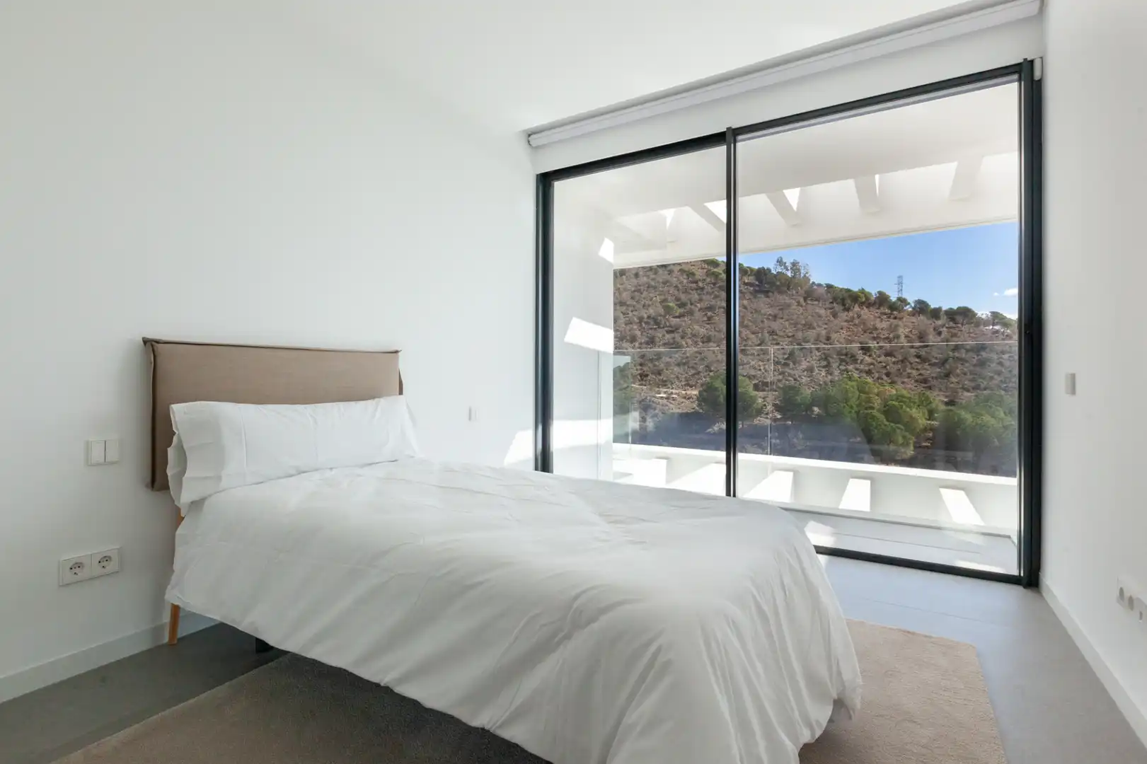 Bedroom of Houses for rent in Esplugues de Llobregat  with Air Conditioner, Heating and Private garden