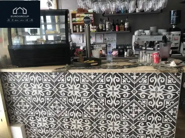 Local de alquiler en Playa Levante