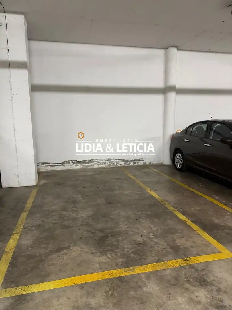 Aparcament de Pis en venda en Alcalá de Guadaira