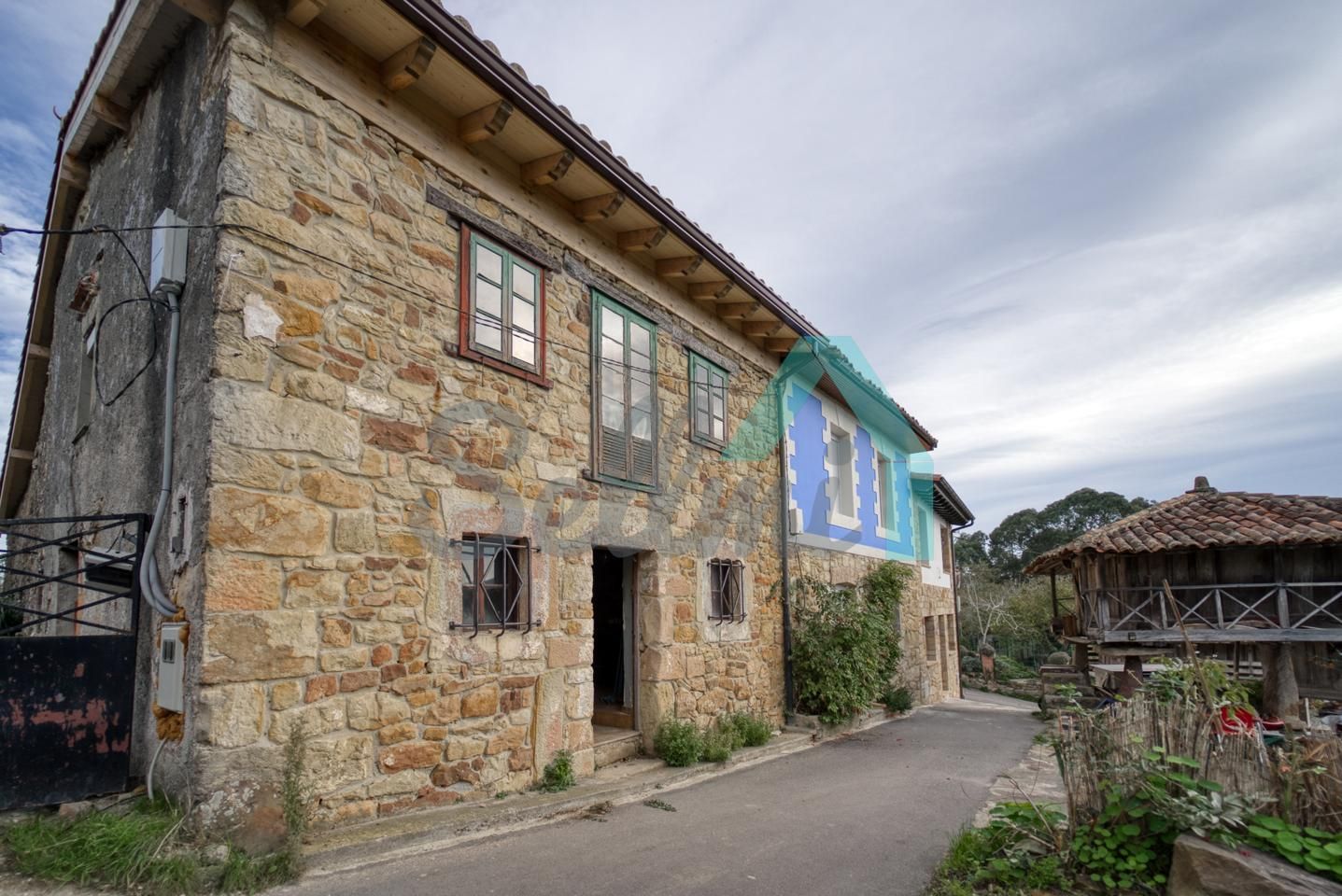 Exterior view of Single-family semi-detached for sale in Villaviciosa  with Private garden